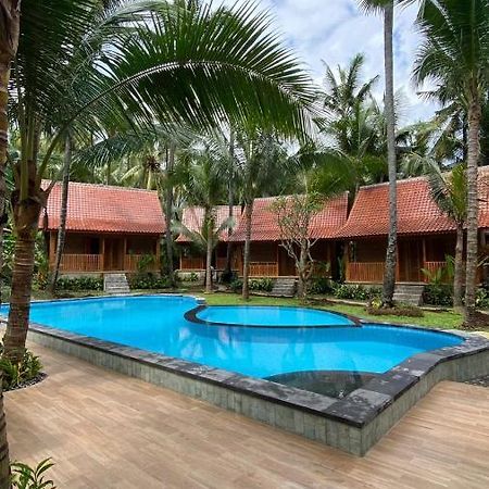 Villa Lova Sambirenteng Gretek Buitenkant foto