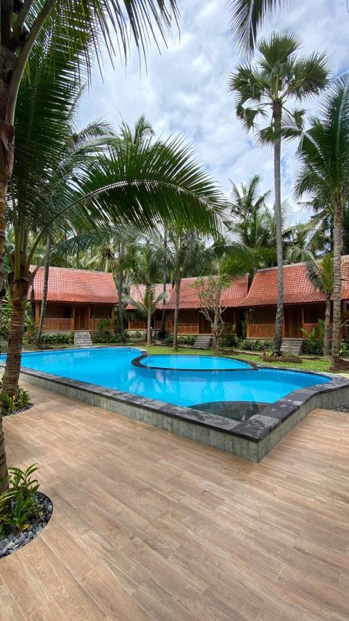 Villa Lova Sambirenteng Gretek Buitenkant foto