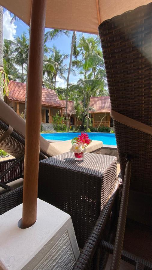 Villa Lova Sambirenteng Gretek Buitenkant foto