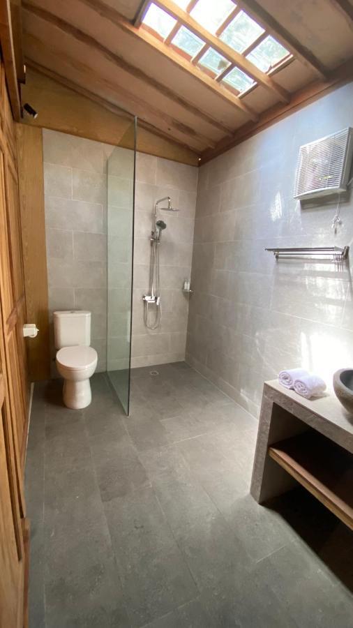 Villa Lova Sambirenteng Gretek Buitenkant foto
